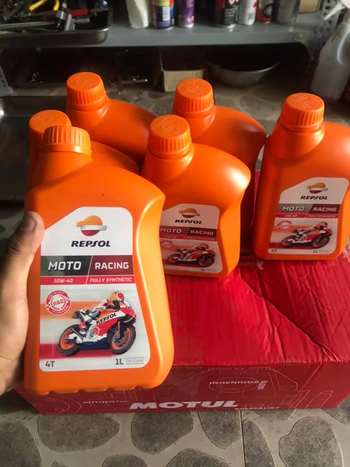 Repsol Racing 10W40 - Xe số và tay côn