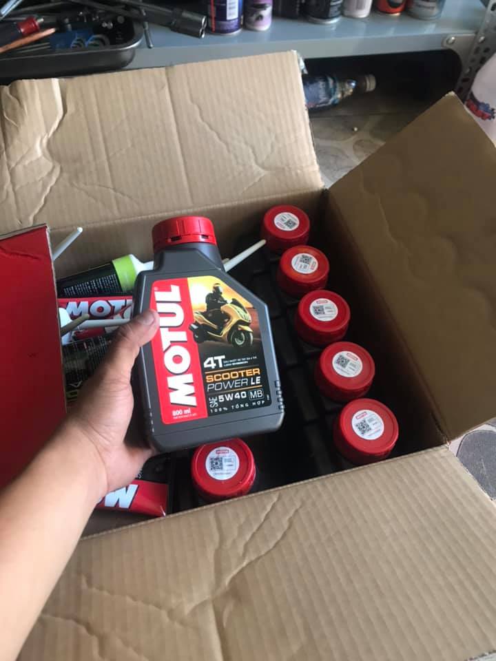 Motul Scooter Power LE 5W40 - Xe tay ga