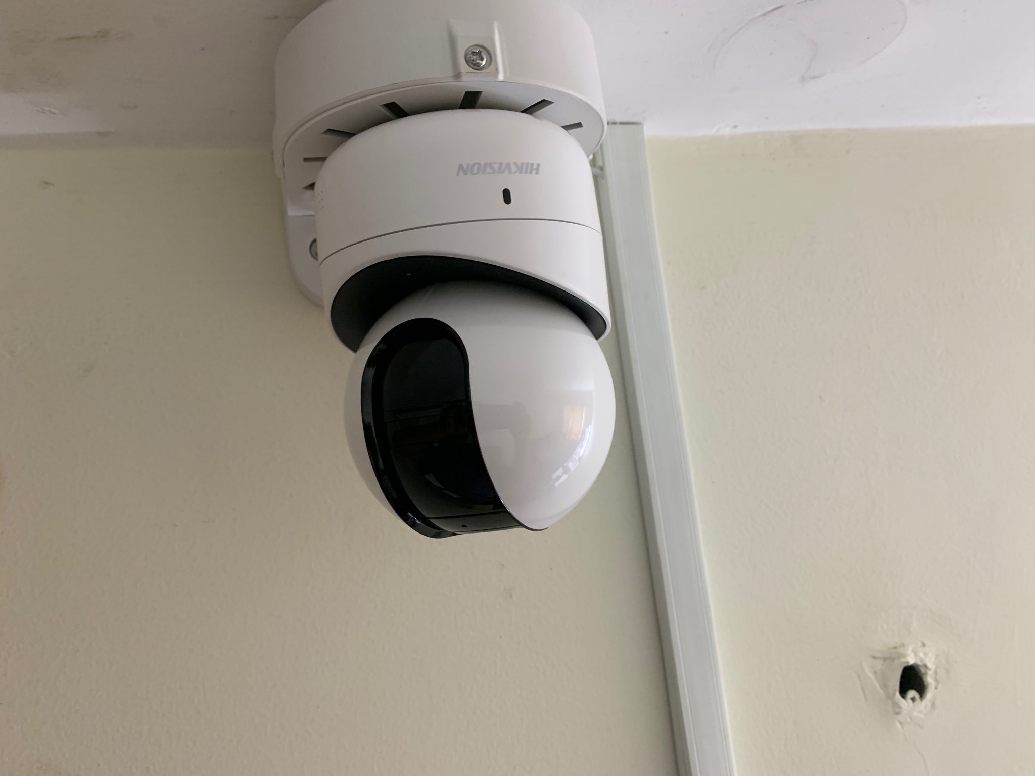Lắp đặt camera